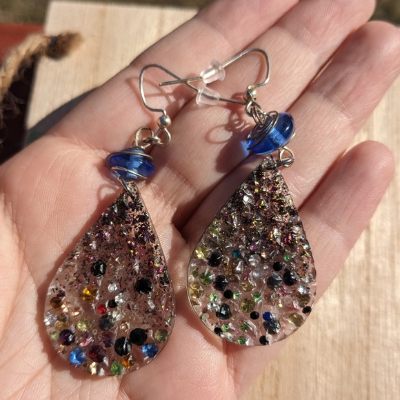 Lightweight Druzy Teardrop Earring Handmade Resin Sparkly Gem Wire Wrapped Blue - Picture 1 of 9